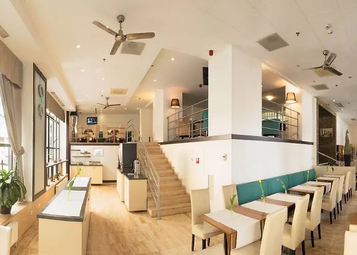 Leonardo Boutique M-square 4*