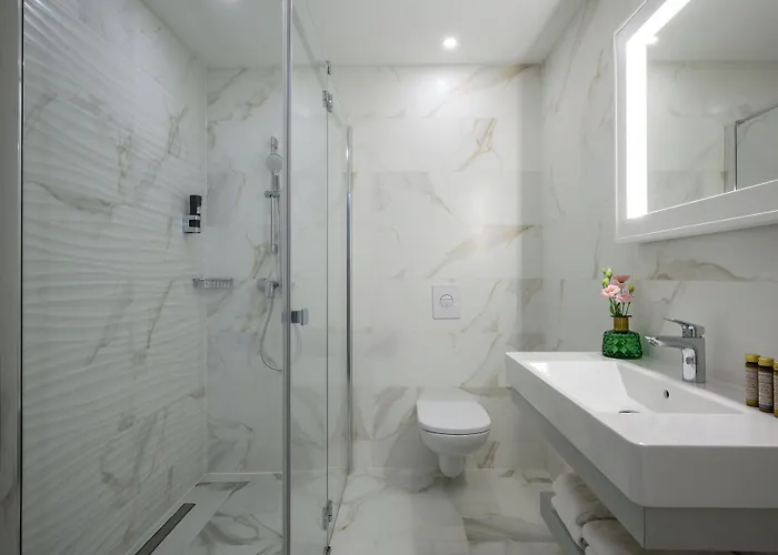 Leonardo Boutique M-square 4*