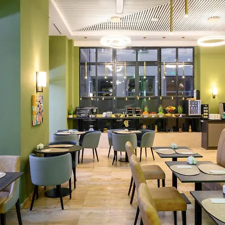 Leonardo Boutique M-square Hotel