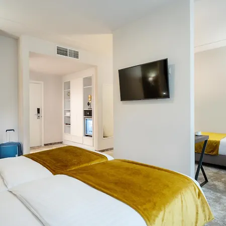 Leonardo Boutique M-square Hotel