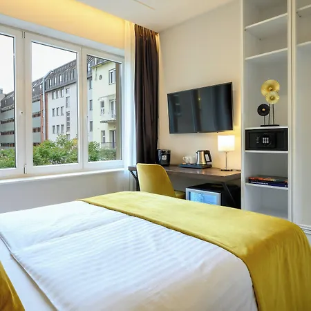 Leonardo Boutique M-square 4*