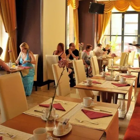 Leonardo Boutique M-square Hotell 4*