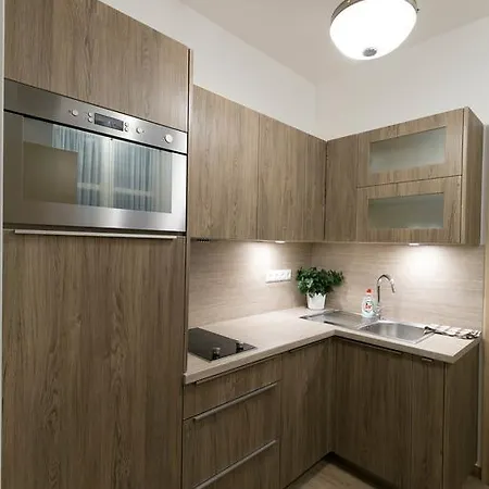 מלון Leonardo Boutique M-square