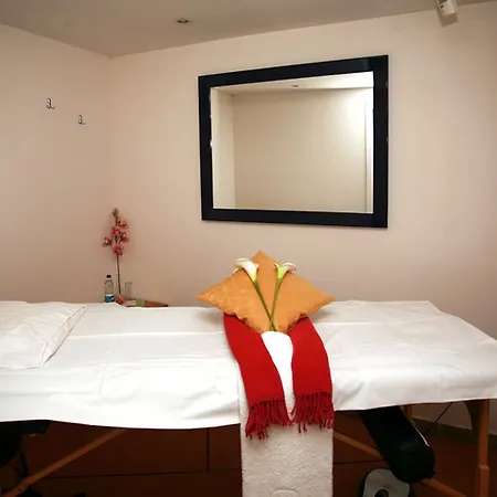 Leonardo Boutique M-square Hotell 4*