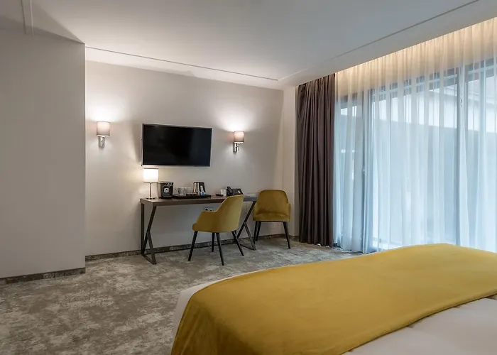 Leonardo Boutique M-square