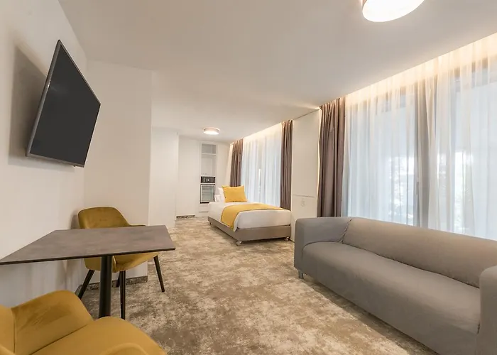 Leonardo Boutique M-square 4*