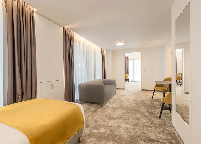 Leonardo Boutique M-square 4*