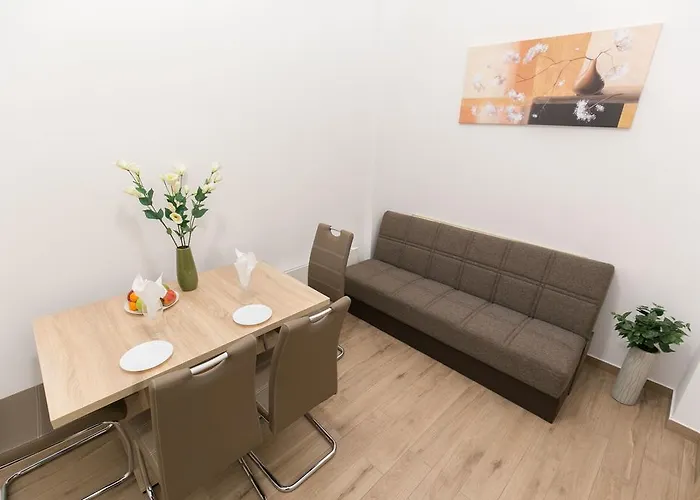 מלון Leonardo Boutique M-square 4*