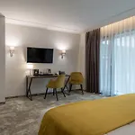Leonardo Boutique M-square