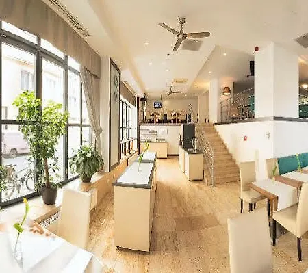 Leonardo Boutique M-square